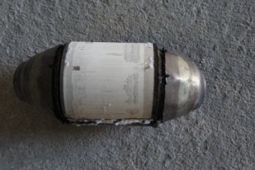 Викуп каталізатора 7L0131701G 7L6178FA 2238960252 Arvin Meritor Марка автомобіля Audi|Volkswagen     Вставка каталізатора Кераміка Тип палива Бензин Каталітична марка Arvin Meritor