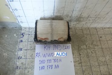 Викуп каталізатора 1K0131701H 1K0178AA Марка автомобіля Audi|Volkswagen Модель автомобіля Volkswagen Golf (5) - 1.6 FSI (7) - 1.5 TSI   Вставка каталізатора Кераміка Тип палива Бензин