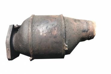 Викуп каталізатора 028131701AC ED17018 Марка автомобіля Audi|Volkswagen     Вставка каталізатора Кераміка Тип палива Бензин