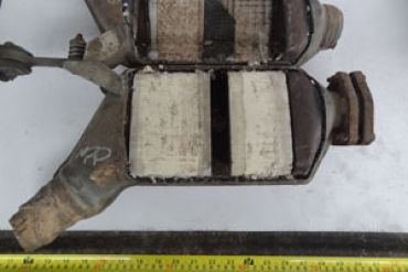 Викуп каталізатора 4A0131701AA 4A0131701AB Марка автомобіля Audi|Volkswagen     Вставка каталізатора Кераміка Тип палива Бензин