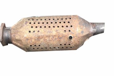 Викуп каталізатора 6N0131701H Марка автомобіля Audi|Seat|Volkswagen Модель автомобіля Seat Ibiza II - 1.4i (60 hp / 44 kw) - 6K1   Вставка каталізатора Кераміка Тип палива Бензин