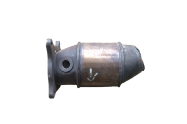 Викуп каталізатора 49927100007 99W45 Марка автомобіля Volvo     Вставка каталізатора Кераміка Тип палива Бензин