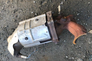 Викуп каталізатора 1081 Марка автомобіля Nissan Модель автомобіля Nissan Maxima   Вставка каталізатора Кераміка Тип палива Бензин