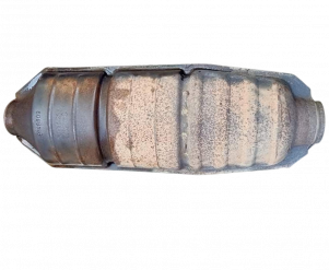 Викуп каталізатора 9146809 Марка автомобіля Volvo     Вставка каталізатора Кераміка Тип палива Бензин