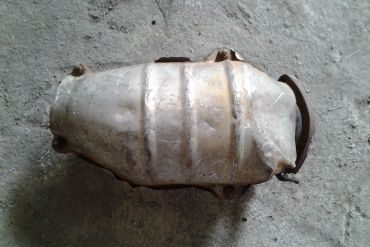 Викуп каталізатора Nissan No code (Metallic) Марка автомобіля Nissan     Вставка каталізатора Металеві Тип палива Бензин