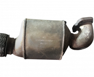 Викуп каталізатора VS2049310002 Марка автомобіля Volvo     Вставка каталізатора Кераміка Тип палива Бензин