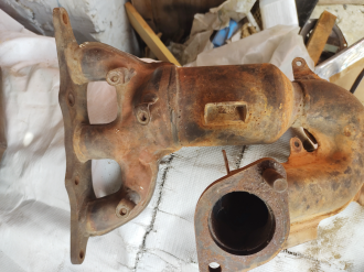 Викуп каталізатора 3 Pipe Manifold Марка автомобіля Mitsubishi Модель автомобіля Mitsubishi Eclipse 3.8L Рік автомобіля 2006 Вставка каталізатора Кераміка Тип палива Бензин