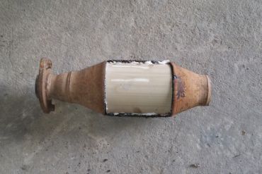 Викуп каталізатора T64 Марка автомобіля Toyota     Вставка каталізатора Кераміка Тип палива Бензин