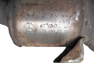 Викуп каталізатора KT 6047 A6394902214 Марка автомобіля Mercedes Benz Модель автомобіля Mercedes Benz Vito|Mercedes Benz Viano W639 - 2.2 CDI Рік автомобіля 2004|2005|2006|2007|2008|2009|2010|2011|2012|2013|2014|2015 Вставка каталізатора Кераміка Тип палива Бензин