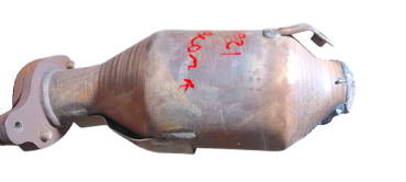 Викуп каталізатора L0P320 Марка автомобіля Toyota Модель автомобіля Toyota Tacoma 3.5 Рік автомобіля 2016 Вставка каталізатора Кераміка Тип палива Бензин