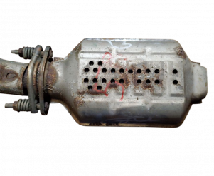 Викуп каталізатора B6DC Марка автомобіля Mazda     Вставка каталізатора Кераміка Тип палива Бензин