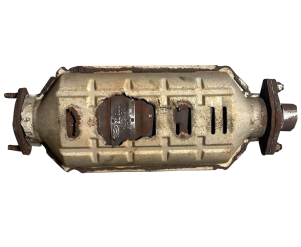 Викуп каталізатора FS49 0.2 Марка автомобіля Mazda     Вставка каталізатора Кераміка Тип палива Бензин