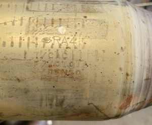 Викуп каталізатора RA4 Марка автомобіля Toyota   Рік автомобіля 2013|2014|2015|2016|2017 Вставка каталізатора Кераміка Тип палива Бензин