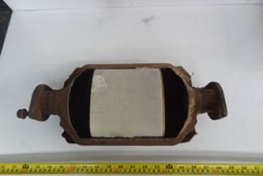 Викуп каталізатора 0902AA0502N  Walker Марка автомобіля Tata     Вставка каталізатора Кераміка Тип палива Бензин Каталітична марка Walker