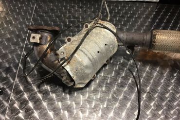 Викуп каталізатора AAC Марка автомобіля Mitsubishi Модель автомобіля Mitsubishi ASX 1.8 DID 4N13   Вставка каталізатора Кераміка Тип палива Бензин