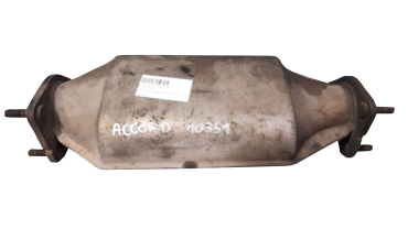 Викуп каталізатора PDD E000 CHESWICK / 1399Y38 Марка автомобіля Land Rover   Рік автомобіля 1999 Вставка каталізатора Кераміка Тип палива Бензин