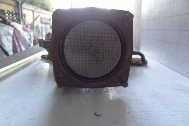 Викуп каталізатора 75J-C01 Марка автомобіля Suzuki Модель автомобіля Suzuki Esteem   Вставка каталізатора Кераміка Тип палива Бензин