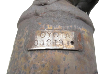 Викуп каталізатора 0J010 Марка автомобіля Toyota Модель автомобіля Toyota Yaris I - 1.0 Рік автомобіля 2002|2003 Вставка каталізатора Кераміка Тип палива Бензин