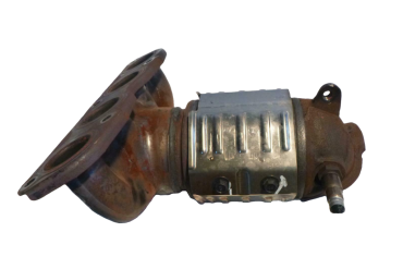 Викуп каталізатора 2E490 Марка автомобіля Hyundai|Kia Модель автомобіля Hyundai i30 Рік автомобіля 2014|2015|2016|2017 Вставка каталізатора Кераміка Тип палива Бензин