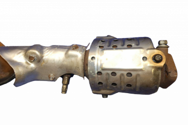 Викуп каталізатора 3CFG Марка автомобіля Hyundai|Kia Модель автомобіля Hyundai Genesis 3.8L Рік автомобіля 2011|2012|2013|2014 Вставка каталізатора Кераміка Тип палива Бензин