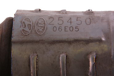 Викуп каталізатора 25450 MANIFOLD Марка автомобіля Hyundai|Kia Модель автомобіля Kia Carens|Kia Magentis 2.0   Вставка каталізатора Кераміка Тип палива Бензин