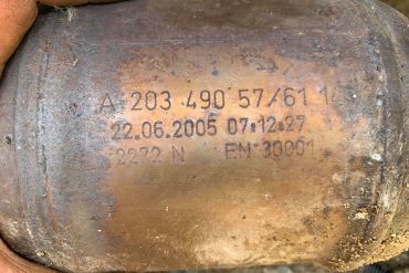 Викуп каталізатора A2034905761 A20349057/61 14 Марка автомобіля Mercedes Benz     Вставка каталізатора Кераміка Тип палива Бензин