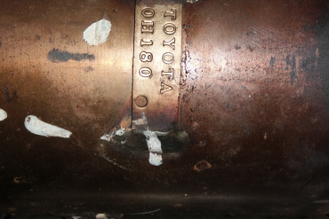 Викуп каталізатора 0H180 Марка автомобіля Toyota     Вставка каталізатора Кераміка Тип палива Бензин