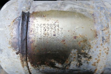 Викуп каталізатора 12652054 Марка автомобіля General Motors     Вставка каталізатора Кераміка Тип палива Бензин