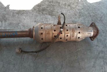 Викуп каталізатора 2G313 Марка автомобіля Hyundai|Kia Модель автомобіля Hyundai i45 2.4   Вставка каталізатора Кераміка Тип палива Бензин