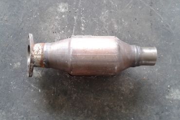 Викуп каталізатора 2EBE0 Марка автомобіля Hyundai|Kia Модель автомобіля Hyundai Sonata Hybrid   Вставка каталізатора Кераміка Тип палива Бензин