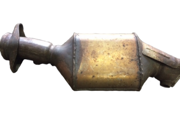 Викуп каталізатора INLET 1076 AC SQUARE Марка автомобіля Ford|General Motors Модель автомобіля Ford Mustang   Вставка каталізатора Кераміка Тип палива Бензин