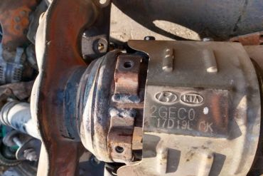 Викуп каталізатора 2GEC0 17D19L OK Марка автомобіля Hyundai|Kia     Вставка каталізатора Кераміка Тип палива Бензин