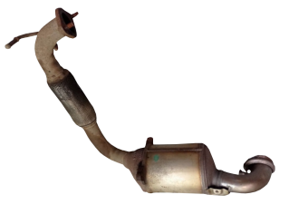 Викуп каталізатора 5S61-5E211-CA 1467467 FoMoCo Марка автомобіля Ford Модель автомобіля Ford Fiesta 1.6   Вставка каталізатора Кераміка Тип палива Бензин Каталітична марка FoMoCo