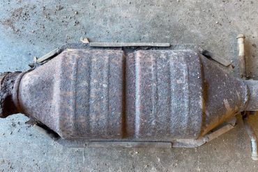 Викуп каталізатора F8H42 Марка автомобіля Hyundai|Kia     Вставка каталізатора Кераміка Тип палива Бензин