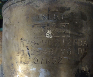 Викуп каталізатора 4R33-5E212-DA 2012549V6RH FoMoCo Марка автомобіля Ford Модель автомобіля Ford Mustang   Вставка каталізатора Кераміка Тип палива Бензин Каталітична марка FoMoCo