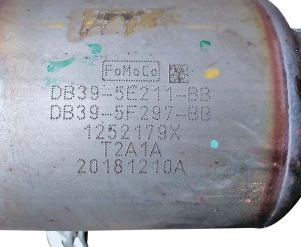 Викуп каталізатора DB39-5E211-BB DB39-5F297-BB  FoMoCo Марка автомобіля Ford     Вставка каталізатора Кераміка Тип палива Бензин Каталітична марка FoMoCo