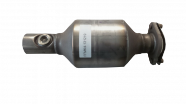 Викуп каталізатора JX61-5F297-RC Марка автомобіля Ford Модель автомобіля Ford Focus 1.5 TDCI Рік автомобіля 2019 Вставка каталізатора Кераміка Тип палива Бензин