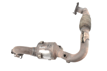 Викуп каталізатора CV21-5E211-AD Марка автомобіля Ford Модель автомобіля Ford B-Max 1.0 1.0 EcoBoost|Ford Fiesta VII - 1.0 Рік автомобіля 2012 Вставка каталізатора Кераміка Тип палива Бензин