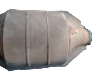 Викуп каталізатора 2N15-5E211-DA Марка автомобіля Ford Модель автомобіля Ford EcoSport 2.0 Рік автомобіля 2005 Вставка каталізатора Кераміка Тип палива Бензин