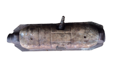 Викуп каталізатора XR33 (100%) Марка автомобіля Ford Модель автомобіля Ford Mustang Рік автомобіля 1999 Вставка каталізатора Кераміка Тип палива Бензин