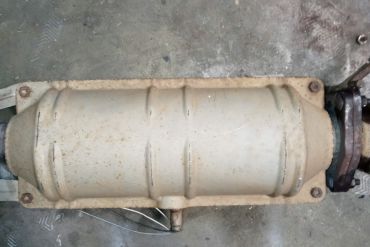 Викуп каталізатора 8 Holes + 8 Holes (1 sensor) ACCORD 2000CC / 3 Straight Hole in the Middle Марка автомобіля Honda     Вставка каталізатора Кераміка Тип палива Бензин