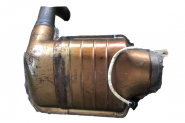 Викуп каталізатора 1077246-E D3C5C Марка автомобіля Ford Модель автомобіля Ford Mondeo II - 1.8 i (85 kw / 115 hp) - Turnier (BNP)   Вставка каталізатора Кераміка Тип палива Бензин