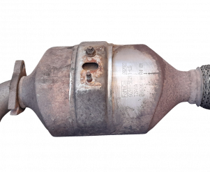 Викуп каталізатора 6G91-5E211-LD 282923 Марка автомобіля Ford Модель автомобіля Ford S-Max 1.8 TDCi   Вставка каталізатора Кераміка Тип палива Бензин