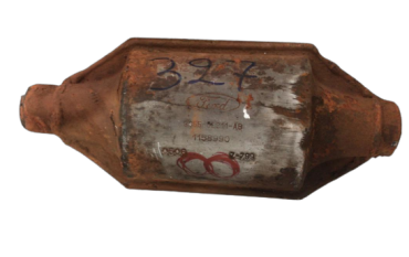 Викуп каталізатора 3S55-5E211-AB 1158990 Марка автомобіля Ford     Вставка каталізатора Кераміка Тип палива Бензин