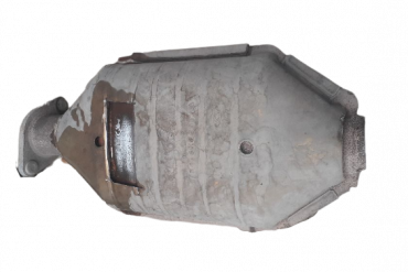 Викуп каталізатора 6L8A-5E242-AA Марка автомобіля Ford     Вставка каталізатора Кераміка Тип палива Бензин