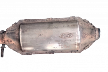 Викуп каталізатора 6S61-5E211-AB 1496171 Марка автомобіля Ford     Вставка каталізатора Кераміка Тип палива Бензин