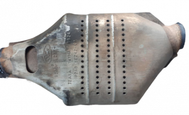 Викуп каталізатора 92AB-5E212-DB 92AB-5E242-CA Марка автомобіля Ford     Вставка каталізатора Кераміка Тип палива Бензин