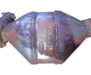 Викуп каталізатора D5DE-5E212-K2A Марка автомобіля Ford     Вставка каталізатора Кераміка Тип палива Бензин