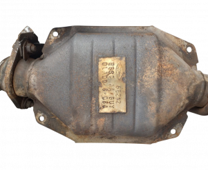 Викуп каталізатора E6SC AA GUY Марка автомобіля Ford     Вставка каталізатора Кераміка Тип палива Бензин