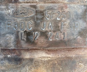 Викуп каталізатора F3DC JA FAR F30C JA FAR Марка автомобіля Ford     Вставка каталізатора Кераміка Тип палива Бензин